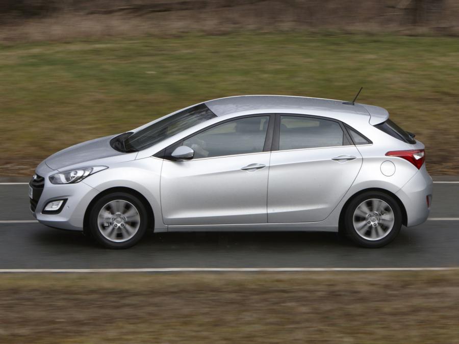  Hyundai i30 5-Door 2012 года  (UK) (фото 16 из 30)